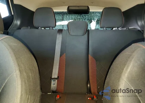 2019 Nissan Kicks Sr z USA, uszkodzony, nr VIN 3N1CP5CU0KL495927